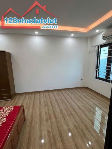 Bấn gấp siêu phẩm nhà Lô góc- Nam Từ Liêm  40m2 – 5 tầng – 5 tỷ - 2