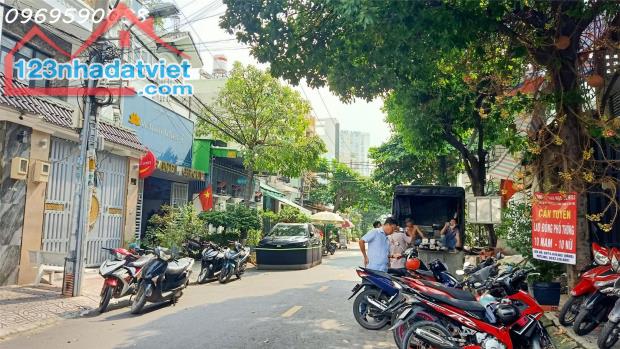 Bán nhà HXH Cách Mạng 4.5x14m2 2T tầng Q,Tân Phú nhỉnh 5 tỷ, nhà đẹp ở ngay