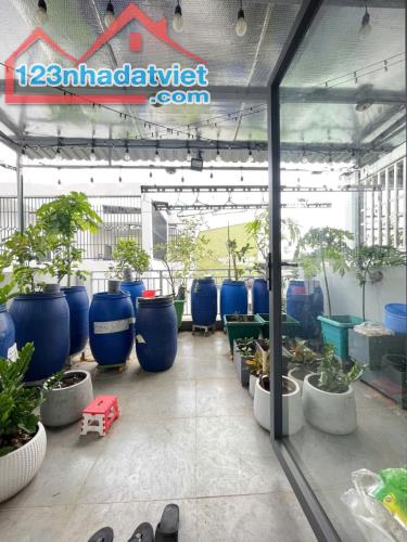 Ngộp Mặt Tiền Kênh Tân Hóa - 46m2 - 2 tầng ở liền Giáp Quận 11 - 3