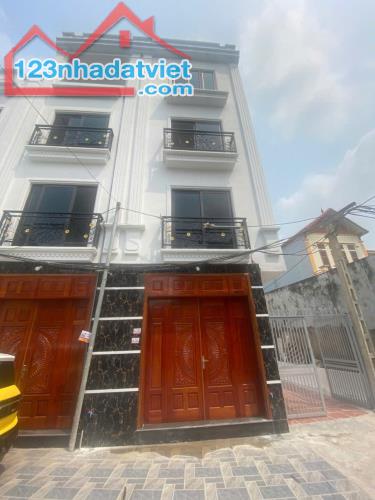 🎯 HIẾM NHẤT YÊN NGHĨA – NHÀ LÔ GÓC, NGÕ THÔNG, TRONG ĐÊ AN TOÀN – 30M² x 5 TẦNG – FULL NỘ
