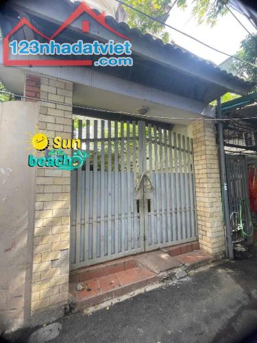CHÍNH CHỦ BÁN MẢNH ĐẤT 690 LẠC LONG QUÂN -TẶNG NHÀ-ÔTÔ ĐỖ CỔNG-120M2-18,4TỶ-TRỊNH CÔNG SƠN