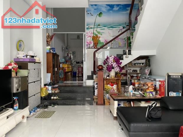 Bán nhà 4 tầng, 4PN, Hà Huy Giáp, Q12 giáp Gò Vấp, xe hơi tránh, chỉ 6,7 tỷ. - 3
