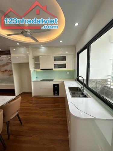 🏢 CĂN HỘ CỰC ĐẸP – 3 PHÒNG NGỦ – RESCO CỔ NHUẾ – TẦNG 8 – 134.4M² – GIÁ 7.7 TỶ - 2