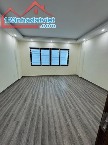 Chính chủ bán nhà Vạn Phúc, Hà Đông 31m, 5 tầng ô tô đỗ gần chỉ hơn 6 tỷ LH 0962780005 - 2