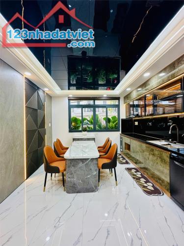 Chủ giảm giá bán Lỗ Hơn nữa Tỷ Đồng (600tr) - NHÀ MỚI HXT, DTSD: gần 212m2 - 3