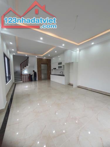 🏡 NHÀ ĐẸP LÔ GÓC 2 THOÁNG – LA KHÊ, HÀ ĐÔNG - 2