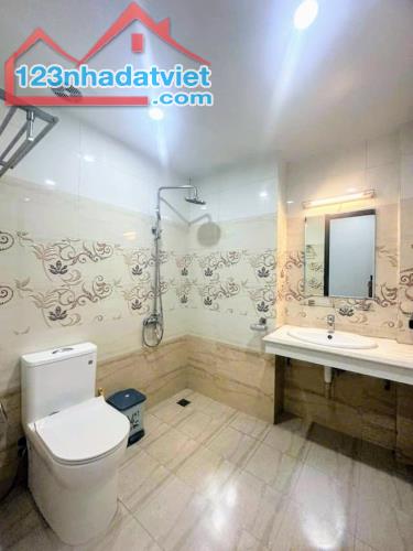 BÁN HÀNG SIÊU ĐẸP NGỌC THỤY-KINH DOANH- THOÁNG TRƯỚC SAU DT44m-4 tầng- MT 3.52m- Giá 9.2T - 5