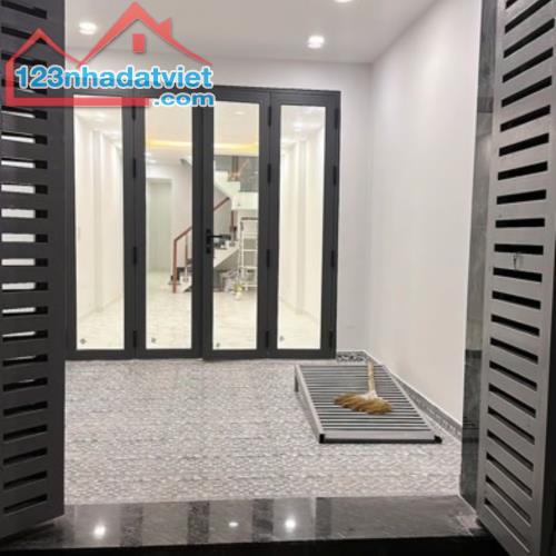Nhà mới hẻm xe tải quay đầu, Sổ vuông, 52m2, P.14 Gò Vấp, 4 Tỉ hơn