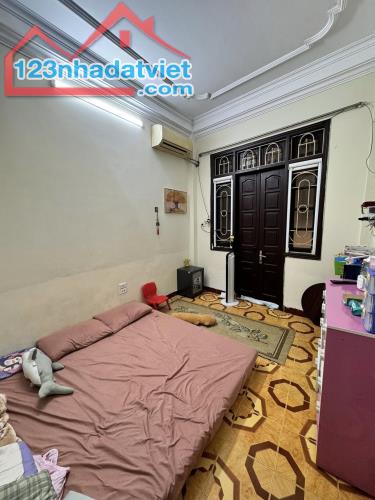 Bán Nhà Ngõ 40 Tô Vĩnh Diện 30,5m2 4 Tầng Gần Phố Gần Ô Tô Giá Chỉ 5,9 Tỷ - 3