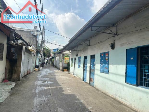 Nhà Cấp 4 - Hẻm xe hơi -Trung Mỹ Tây – Q12 - Ngay Chợ  - 4.3x19m  - Giá 3.999 Tỷ - 3