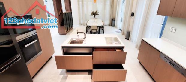 Bán Nhà 170m² Phố Yên Hoa – 3 Mặt Thoáng – Sân Vườn Rộng – View Hồ Cực Đẹp – 52 Tỷ - 2