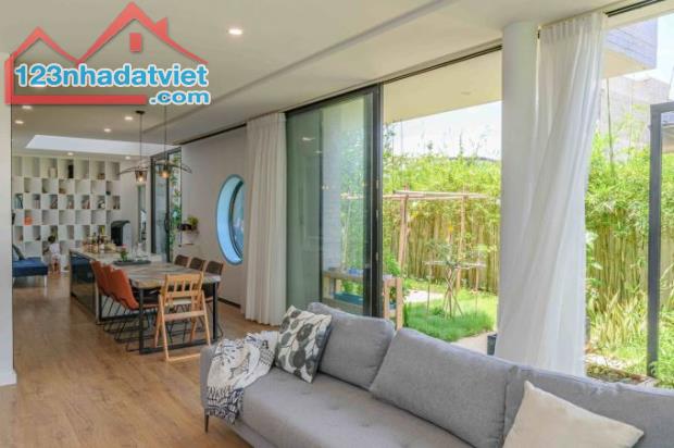 Biệt Thự Sân Vườn Phố Tây Hồ – 160m² – View Hồ – Giá Chỉ 48.5 Tỷ – Chủ Gửi Bán Gấp!