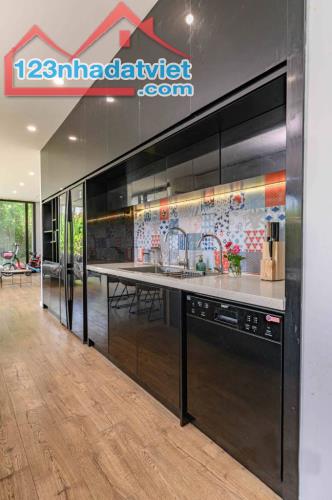 Biệt Thự Sân Vườn Phố Tây Hồ – 160m² – View Hồ – Giá Chỉ 48.5 Tỷ – Chủ Gửi Bán Gấp! - 3