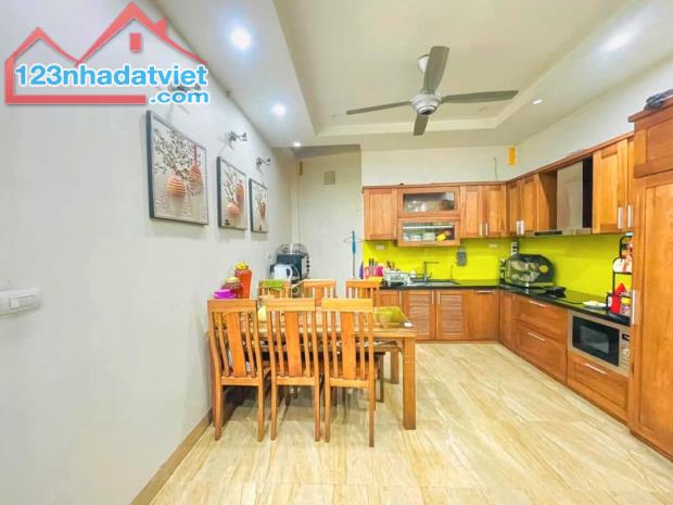 Bán gấp nhà phân lô ngõ Thái Thịnh, Đống Đa, ô tô đỗ cửa, 4 tầng 48m2, 12 tỷ - 4