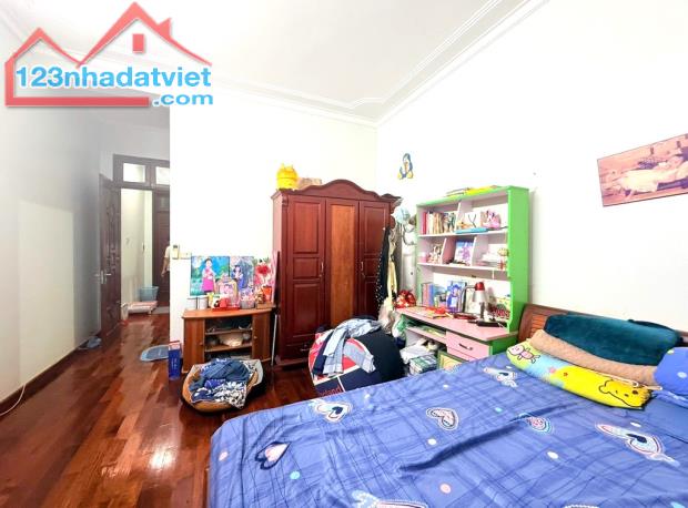 BÁN NHÀ ĐẸP PHÂN LÔ Ô TÔ VÀO NHÀ PHỐ PHÙNG CHÍ KIÊN - 80M2 - 6 TẦNG - 4.5M MẶT TIỀN - 3