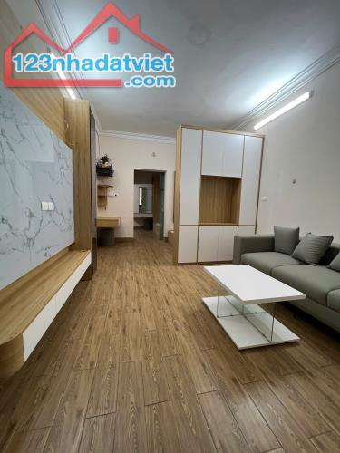 tôi cần bán căn hộ 203 tập thể Dệt Kim Đông Xuân - Thọ Lão, Quận HAi Bà Trưng