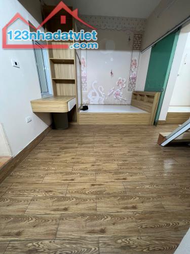 tôi cần bán căn hộ 203 tập thể Dệt Kim Đông Xuân - Thọ Lão, Quận HAi Bà Trưng - 4
