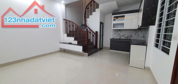 SIÊU PHẨM 3 MẶT THOÁNG - NHÀ ĐẸP CHẮC CHẮN -  SÁT MẶT PHỐ  -  BÁT KHỐI
