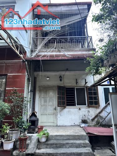 CỰC HIẾM- NHÀ PHỐ ẨM THỰC NGỌC LÂM- 42M (BÁN ĐẤT TẶNG NHÀ) THOÁNG TRƯỚC SAU-BẠT NGÀN TIỆN