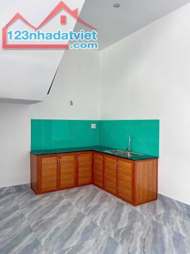 NHÀ MỚI THIẾT KẾ TÂN CỔ ĐIỂN CHỈ TỪ 700TR NGAY KCN CHANGSIN - 2