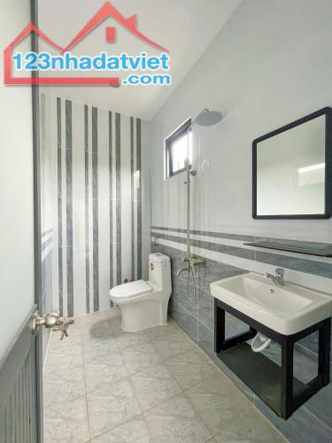 NHÀ MỚI THIẾT KẾ TÂN CỔ ĐIỂN CHỈ TỪ 700TR NGAY KCN CHANGSIN - 3