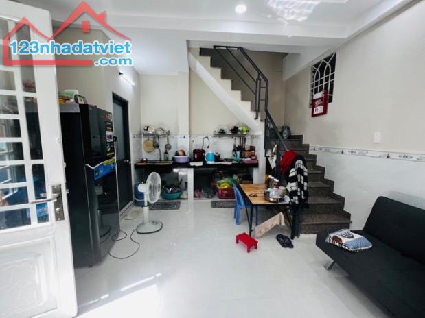 CẦN BÁN GẦP NÊN GIẢM MẠNH 200TRIỆU NHÀ GẦN KHU TRUNG TÂM THÍCH HỢP ĐẦU TƯ LÂU DÀI - 1