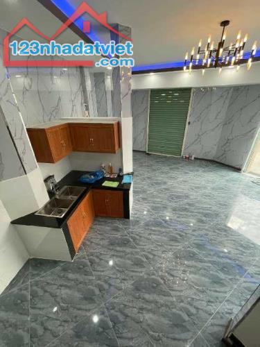 MẶT TIỀN NGUYỄN THƯỢNG HIỀN - BỀ NGANG KHỦNG 9M - TIỆN KINH DOANH ĐA NGÀNH NGHỀ - 4 TẦNG - 3