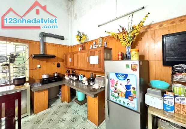 🌴Ngay khu công nghệ cao - Nhà 130mv, ngang 5m, Không QH, LG, Hẻm xe hơi. Chỉ hơn 4 đồng. - 3