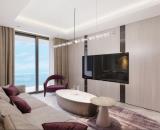 Ở đây, bạn không chỉ sống – bạn đang sống như các tỷ phú.  Căn hộ 2PN tại Regal Residence