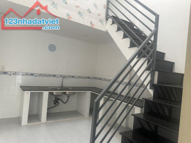 🏡 NHÀ 2 TẦNG BTCT – CÁCH NGUYỄN ẢNH THỦ 100M – Q.12 – SỔ RIÊNG HOÀN CÔNG ĐỦ - 3