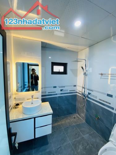 🏡 BÁN NHÀ 5 TẦNG - HOA LÂM, LONG BIÊN - 31m² - MT 7m - Giá  5,9 tỷ - 2