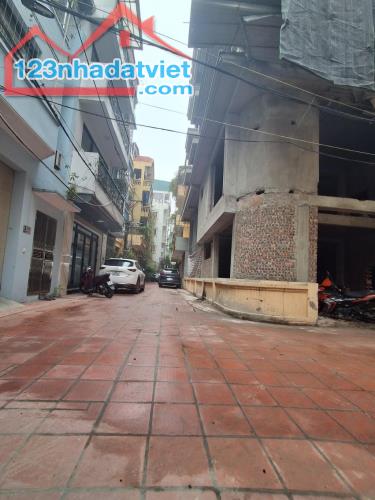 Bán nhà Khương Hạ- Thang máy- Ô tô vào nhà- 30m ra mặt phố - 50m2