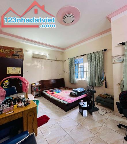Bán nhà HXH Trường Chinh, P14, Tân Bình, 75m2, 3 tầng, ngang 5,4m, giá rẻ - 2