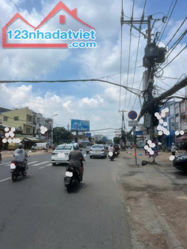 Bán gấp nhà 2 MT  Nguyễn Bá Tòng và Trường Chinh P.11 Quận Tân Bình - 1