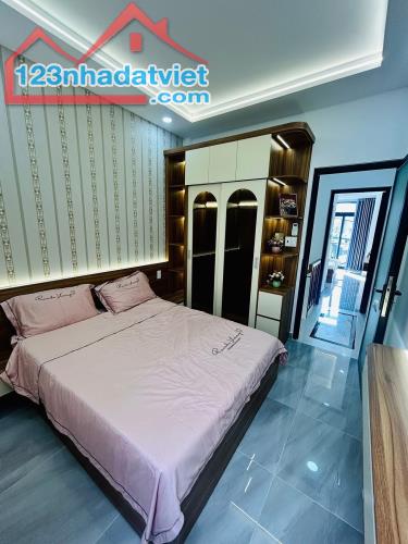 Nhà hẻm 5m, cho thuê 14 triệu- 2,45tỷ/ 56m2. Lê Đại Hành, phường 11, Quận 11. Sổ sẵn - 1