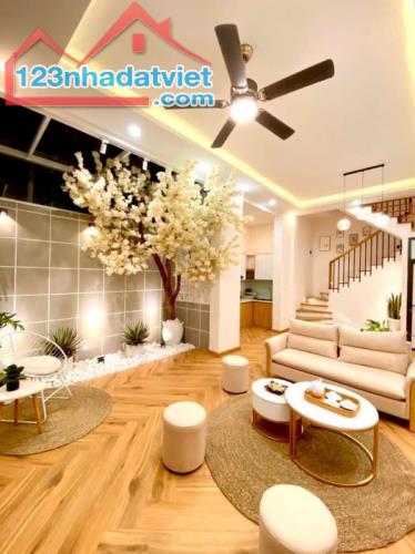 MỚI!!! BÁN NHÀ NGUYỄN NGỌC NẠI, HƠN 50M2, 1 BƯỚC RA PHỐ, Ô TÔ ĐỖ CỬA