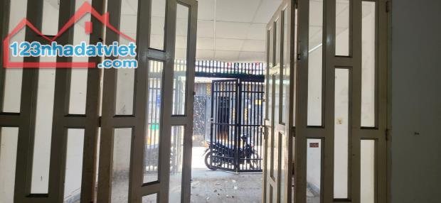 Bán nhà gần đường Huỳnh Tấn Phát Nhà Bè 2 tầng đường 5m 5,3 tỷ - 1