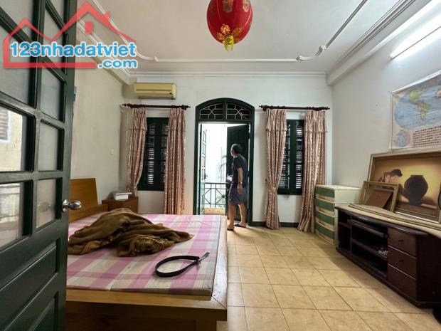 Nhà dân xây bề thế ngõ 23 Bồ Đề, gần sát hồ điều hoà - 4