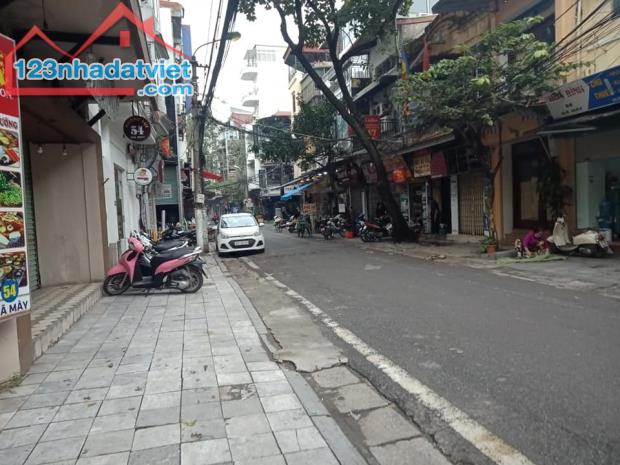 Bán Nhà Mặt Phố Quận Hoàn Kiếm 136m2-2T MT5,8m Vỉa Hè 1 SỔ 1 CHỦ 129 Tỷ Mã Mây.