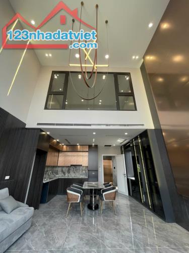 BÁN NHÀ PHỐ TƯ ĐÌNH ,CỔ LINH 75M THANG MÁY GARA Ô TÔ FULL NỘI THẤT