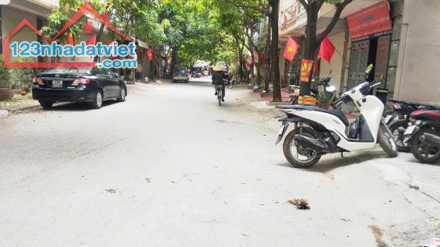 Bán đất đấu giá Ngô Thì Nhậm, Hà Đông, gần chợ, vị trí kinh doanh, DT 48m2 MT4m giá 14,5tỷ - 2