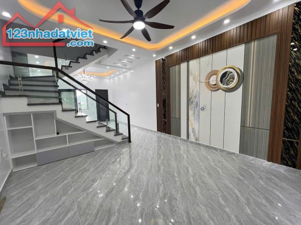 dãy nhà đẹp đầu Đà Nẵng Ngô Quyền gần trường chợ - 2