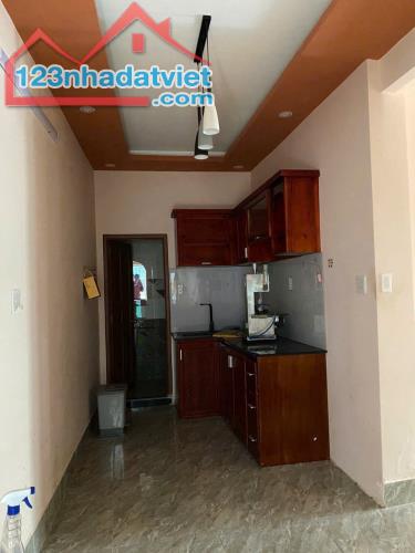 Nhà 6,5 triêụ 3 phòng ngủ gần công An Thành Phố - 2