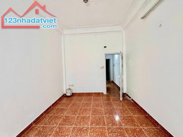 Siêu đẹp Bạch Mai: sổ 36mx4 tầng ngõ nông rộng thoáng, giá 5.55 tỷ. - 1