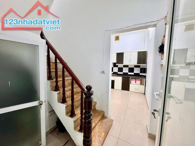 Siêu đẹp Bạch Mai: sổ 36mx4 tầng ngõ nông rộng thoáng, giá 5.55 tỷ. - 2