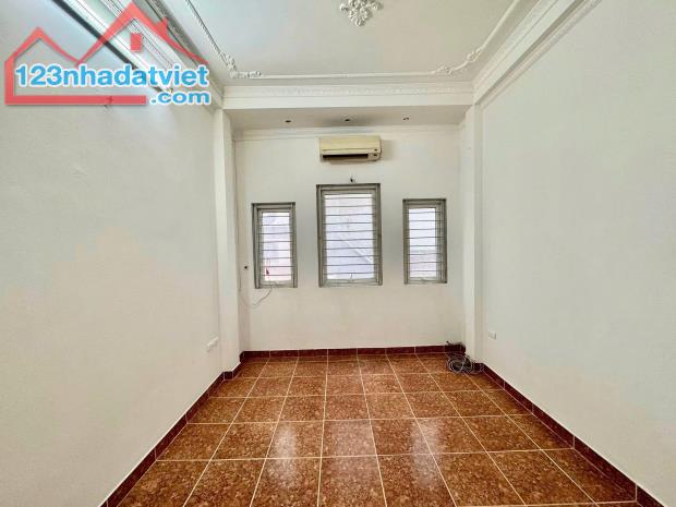 Siêu đẹp Bạch Mai: sổ 36mx4 tầng ngõ nông rộng thoáng, giá 5.55 tỷ. - 3