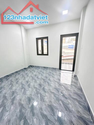 Nhà mới 3 tầng hẻm thông 39 Dạ Nam Phường 2 Quận 8