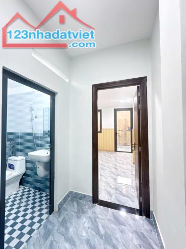 Nhà mới 3 tầng hẻm thông 39 Dạ Nam Phường 2 Quận 8 - 2