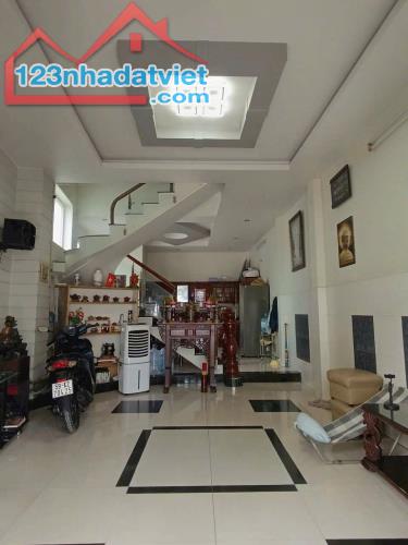 GẤP BÁN NHÀ HẺM XE TẢI --QUẬN 6--60M2--4 TẦNG --GIÁ CHỈ :7.9 TỶ (TL) - 1