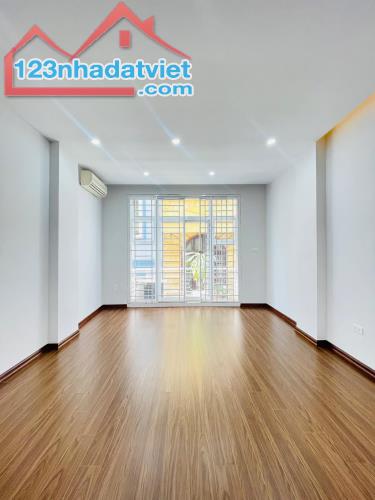 Siêu Phẩm Thanh Xuân-52m2x6T-4 Chỗ Lùi Tận Cửa-Chỉ nhỉnh 8 tỷ. - 1